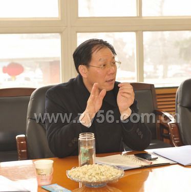 中原石油勘探局党委书记王亚钧讲话--点击看大图