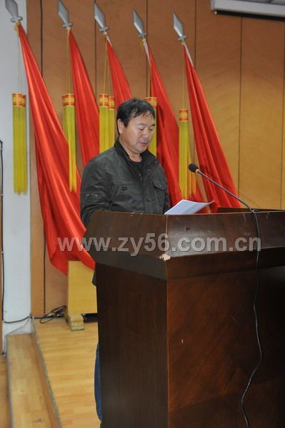 邹伟胜同志介绍公司2016年度设备管理、市场开发先进单位沙特项目先进事迹--点击看大图